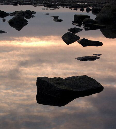 floating rocks (1 of 1)